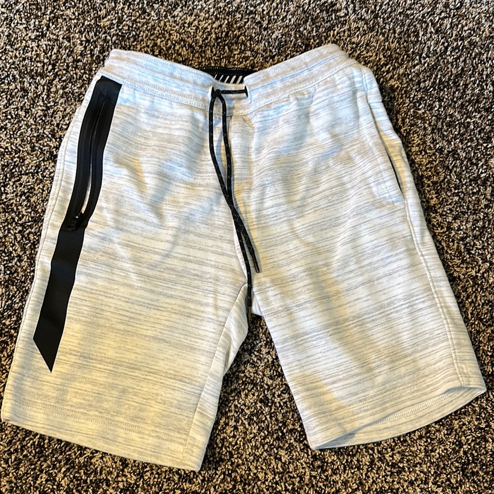 American Eagle men’s shorts